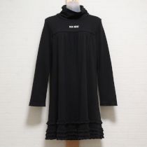 黒フリルハイネックカットソーチュニック