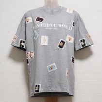グレーネーム×ロゴTシャツ