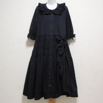 黒たくし上げ付きワンピース