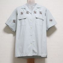 ブルーグレーアロハうさぎ刺繍ブラウス