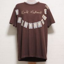 茶パッチ&ロゴTシャツ