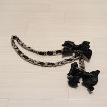 黒ロゴ入りリボンチェーンベルト