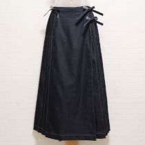紺ストレッチデニムプリーツ巻スカート