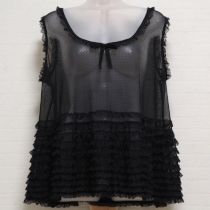 黒ドットチュールノースリブラウス
