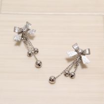 シルバーリボンモチーフイヤリング