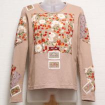 ベージュブリリアントルージュパッチ長Tシャツ【M】