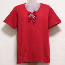 赤水玉リボン付きTシャツ