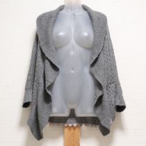 グレーレース使いドルマンカーディガン