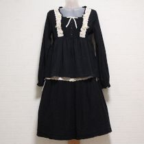 黒花モチーフリボンレースカットソー&スカート
